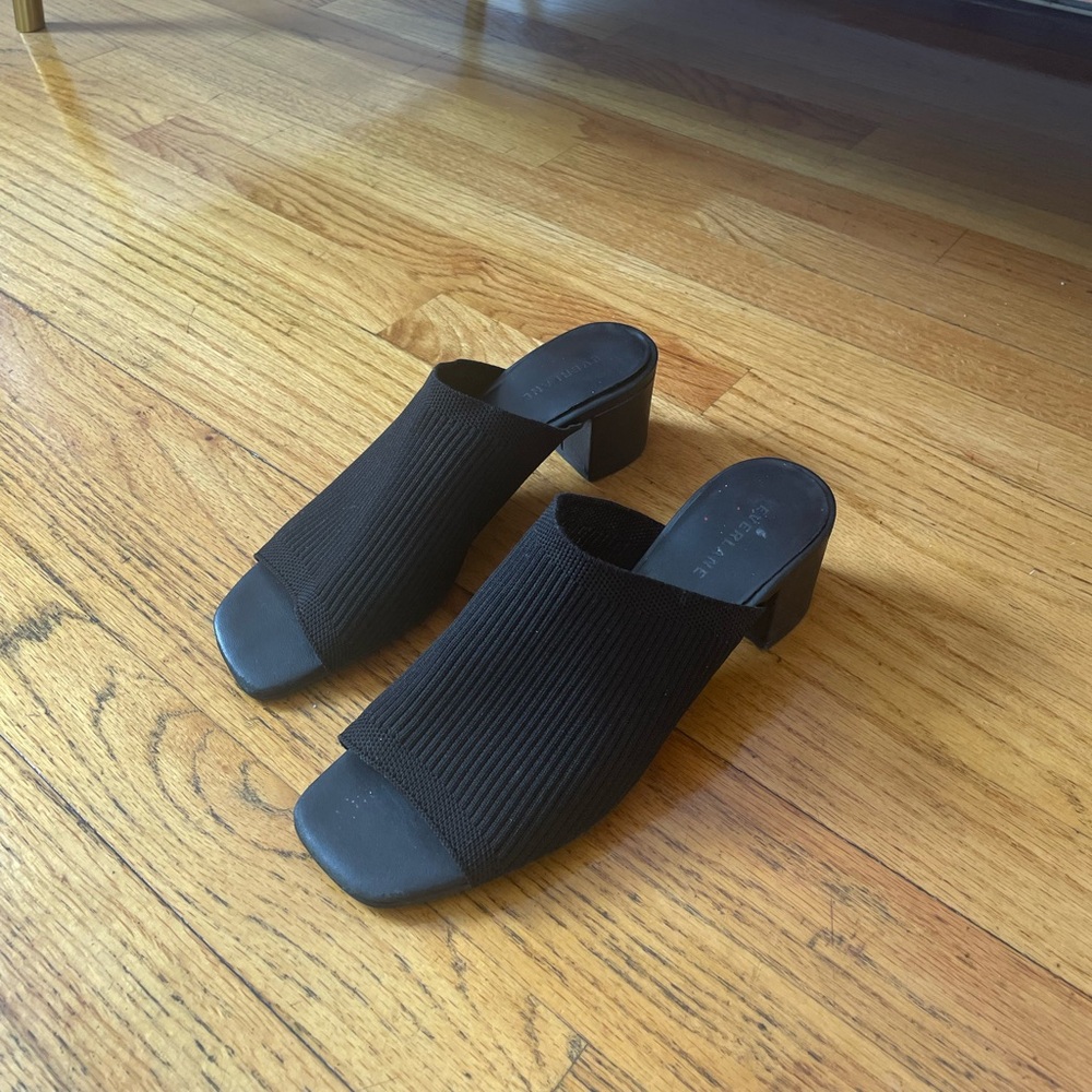 Everlane THE GLOVE MULE IN REKNIT Black Slip-On Sandals